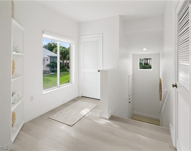 784 Willowbrook Drive - Photo Thumbnail 14