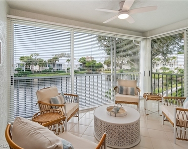 784 Willowbrook Drive - Photo Thumbnail 2
