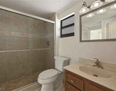 801 River Point Drive - Photo Thumbnail 20