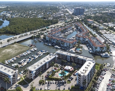801 River Point Drive - Photo Thumbnail 24