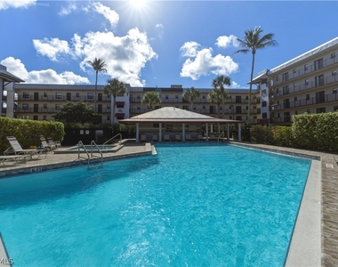 801 River Point Drive - Photo Thumbnail 22