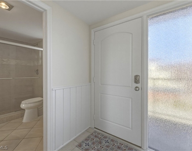 801 River Point Drive - Photo Thumbnail 2