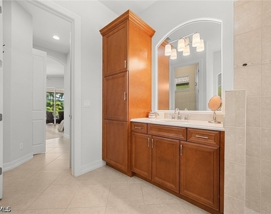 7692 Cottesmore Drive - Photo Thumbnail 18