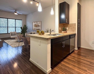 306 Mcgowen Street - Photo Thumbnail 1