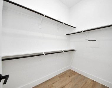 3310 Hardy Street - Photo Thumbnail 19