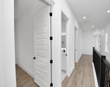 3310 Hardy Street - Photo Thumbnail 13