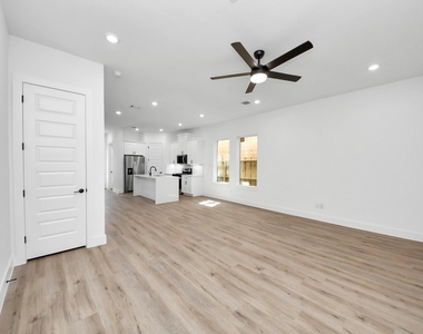 3310 Hardy Street - Photo Thumbnail 3