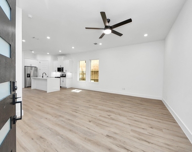 3310 Hardy Street - Photo Thumbnail 2