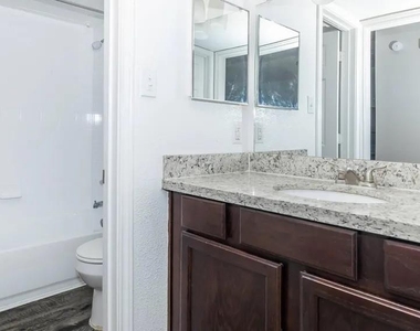 4400 Memorial Drive - Photo Thumbnail 14