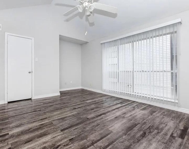 4400 Memorial Drive - Photo Thumbnail 7