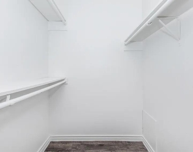 4400 Memorial Drive - Photo Thumbnail 5