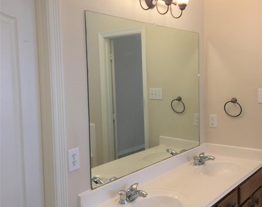 2214 Valley View Crossing - Photo Thumbnail 21
