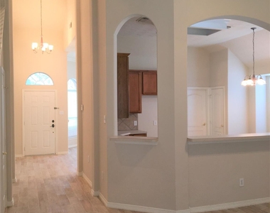 2214 Valley View Crossing - Photo Thumbnail 7