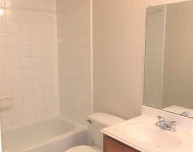 2214 Valley View Crossing - Photo Thumbnail 14