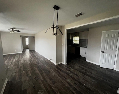 1013 W Spanish Camp Road - Photo Thumbnail 3