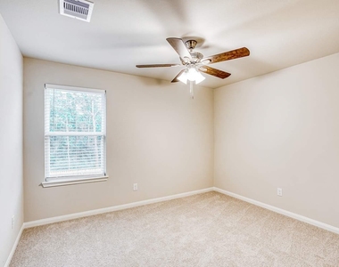 8214 Sunberry Shadow Drive - Photo Thumbnail 12
