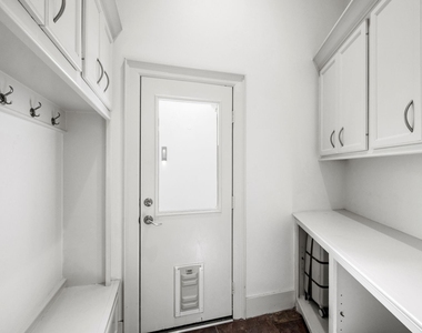 1210 Parkerhaven Court - Photo Thumbnail 17