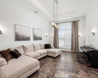1210 Parkerhaven Court - Photo Thumbnail 6