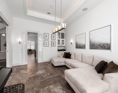 1210 Parkerhaven Court - Photo Thumbnail 7