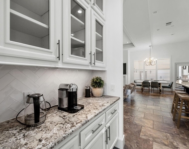 1210 Parkerhaven Court - Photo Thumbnail 9
