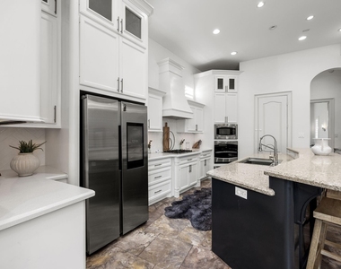 1210 Parkerhaven Court - Photo Thumbnail 14