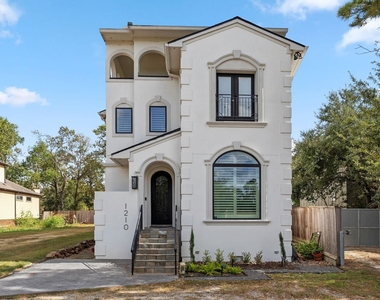 1210 Parkerhaven Court - Photo Thumbnail 2