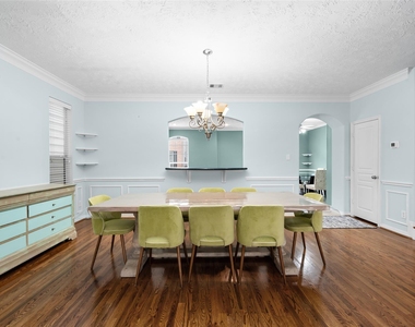 3410 Skyline Village Drive - Photo Thumbnail 14