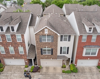 3410 Skyline Village Drive - Photo Thumbnail 44