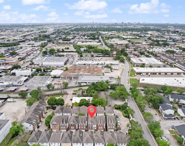 3410 Skyline Village Drive - Photo Thumbnail 47