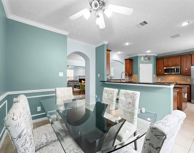 3410 Skyline Village Drive - Photo Thumbnail 19