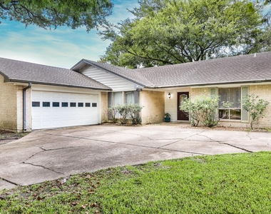 1226 Ferndale Drive - Photo Thumbnail 1