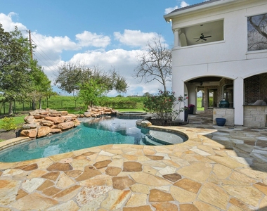 2 Wilmington Court - Photo Thumbnail 40
