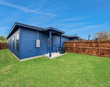 5211 Amy Street - Photo Thumbnail 16