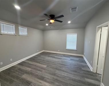 12230 Kleinmeadow Drive - Photo Thumbnail 32