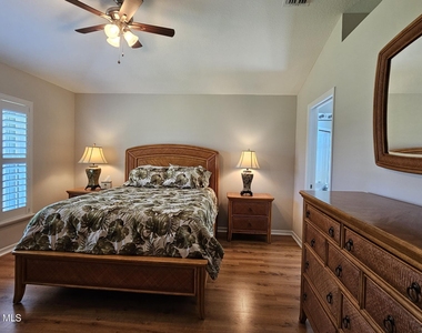 5324 Tay Court - Photo Thumbnail 11