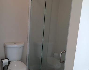 214 Eldron Boulevard Ne - Photo Thumbnail 5
