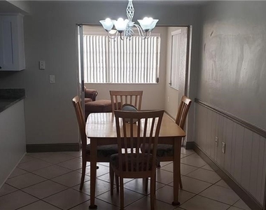 3445 Wiltshire Drive - Photo Thumbnail 6
