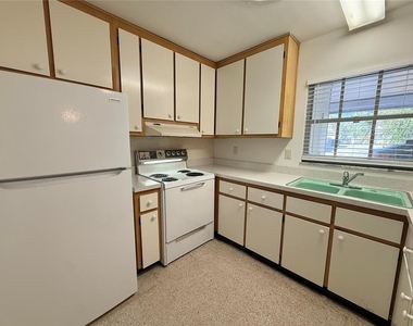 135 W Minnesota Avenue - Photo Thumbnail 14