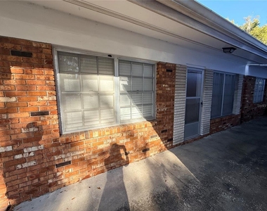 135 W Minnesota Avenue - Photo Thumbnail 22