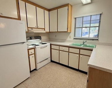135 W Minnesota Avenue - Photo Thumbnail 9