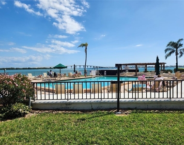 6287 Bahia Del Mar Circle - Photo Thumbnail 13