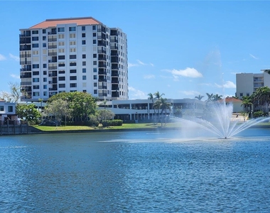 6287 Bahia Del Mar Circle - Photo Thumbnail 16