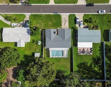 2021 Valley Drive - Photo Thumbnail 71