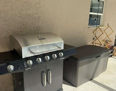 2021 Valley Drive - Photo Thumbnail 58