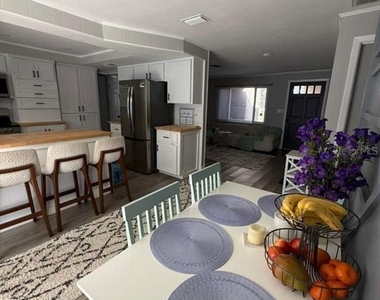 2021 Valley Drive - Photo Thumbnail 10