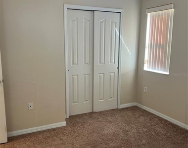 8112 Silent Creek Drive - Photo Thumbnail 12