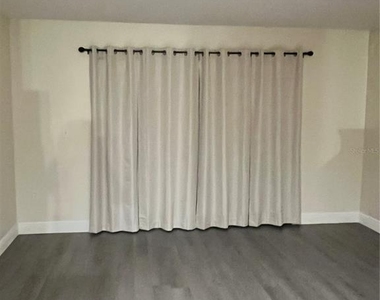8112 Silent Creek Drive - Photo Thumbnail 4