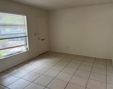 182 Margie Street - Photo Thumbnail 2