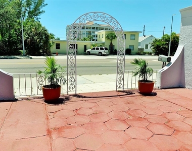 12127 Gulf Boulevard - Photo Thumbnail 12