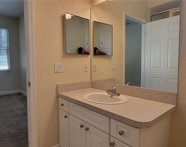1112 Islamorada Lane - Photo Thumbnail 10